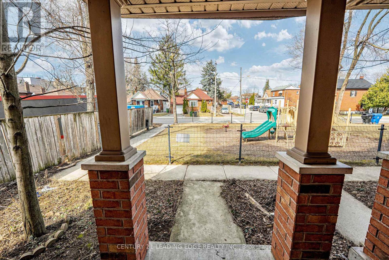 75 Elphick Lane, Toronto, Ontario  M9N 4A2 - Photo 36 - W12036104
