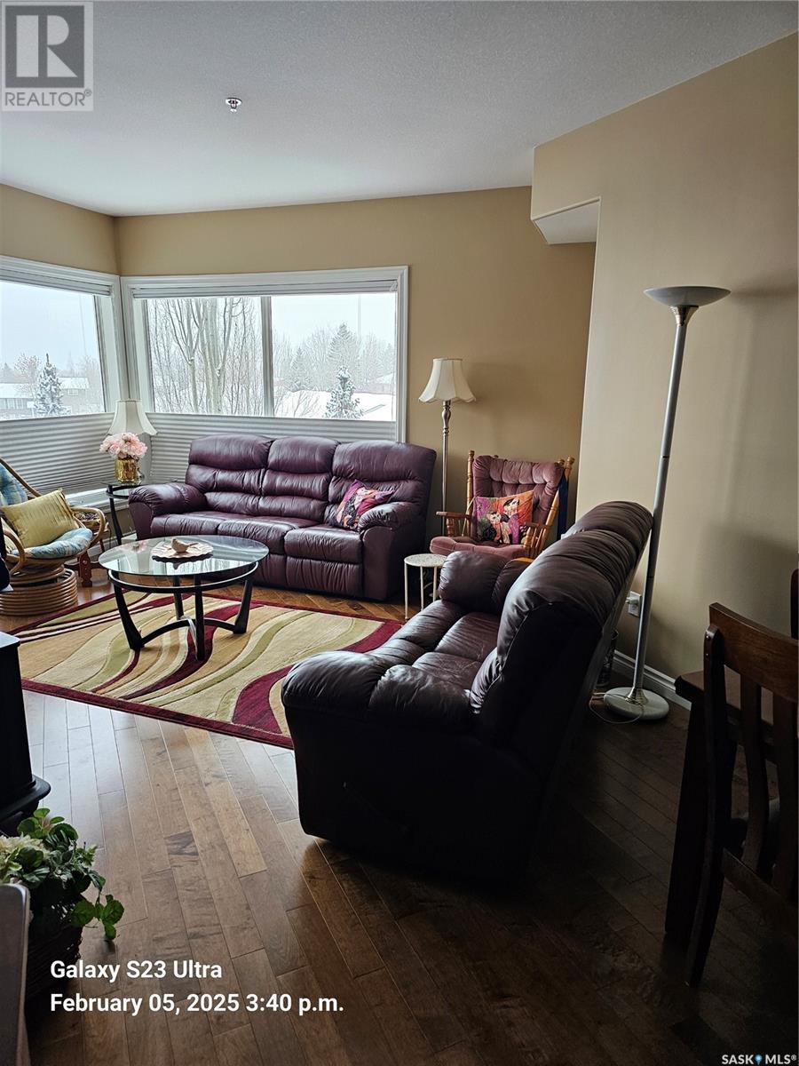 Property at 205 227 Pinehouse DRIVE image 5