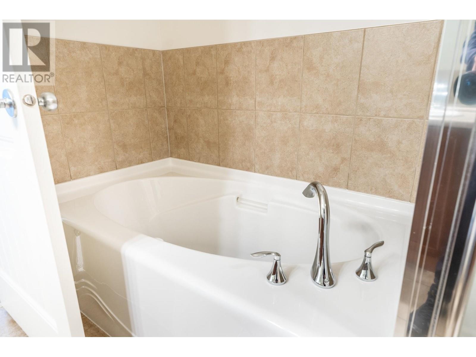 215 22150 Dewdney Trunk Road, Maple Ridge, British Columbia  V2X 3H6 - Photo 19 - R2980883