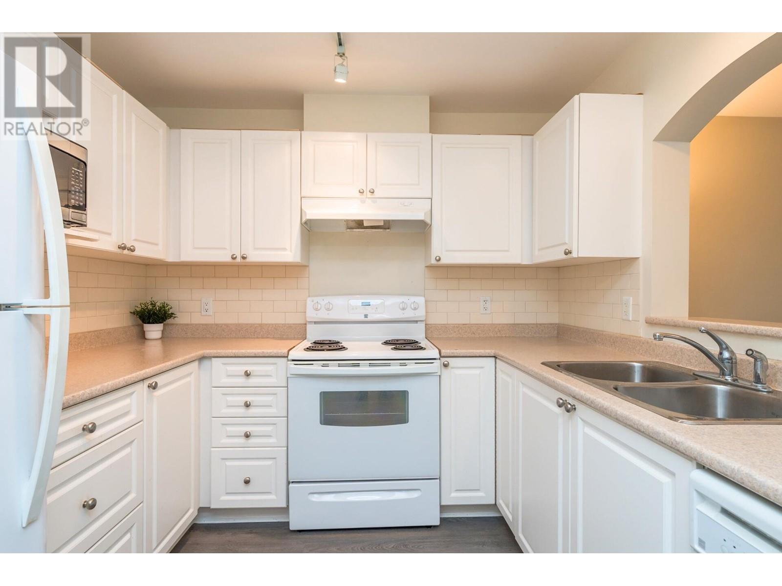 220 2980 Princess Crescent, Coquitlam, British Columbia  V3B 7R4 - Photo 15 - R2972154