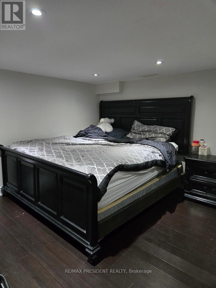 2 Vissini Way, Brampton, Ontario  L6P 2W2 - Photo 37 - W12036123