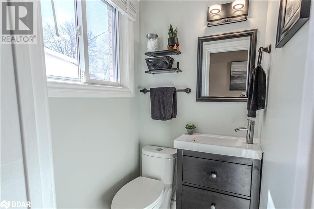 233 Grove Street E, Barrie, Ontario  L4M 2R1 - Photo 10 - 40708500