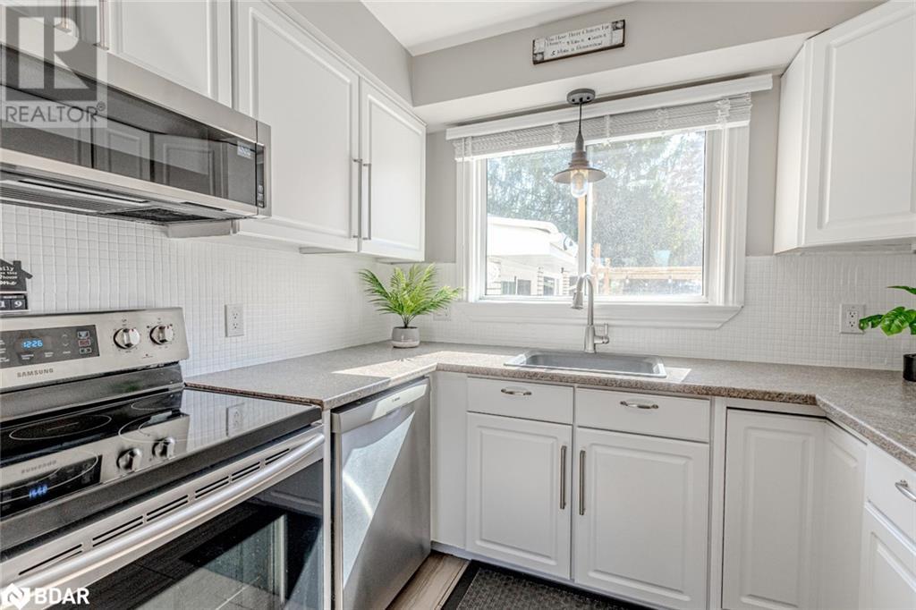 233 Grove Street E, Barrie, Ontario  L4M 2R1 - Photo 8 - 40708500