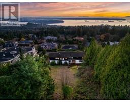 985 KING GEORGES WAY, West Vancouver, British Columbia