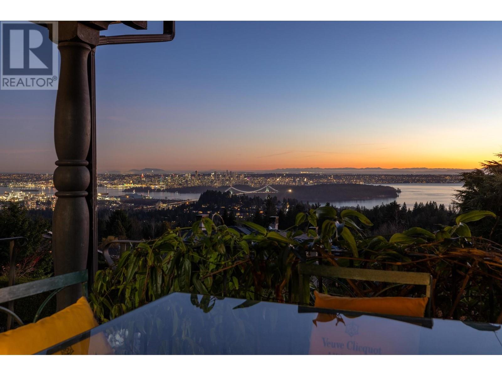 985 King Georges Way, West Vancouver, British Columbia  V7S 1S6 - Photo 2 - R2949321