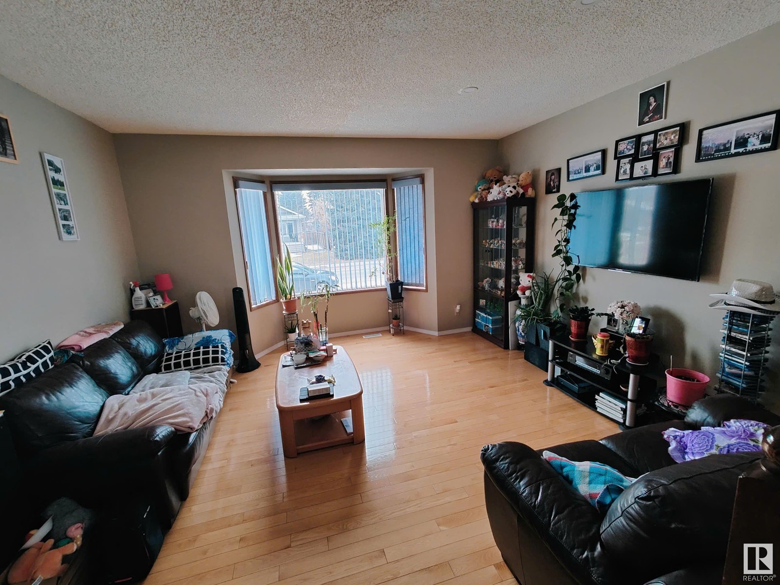Property at 9233 154 ST NW image 5