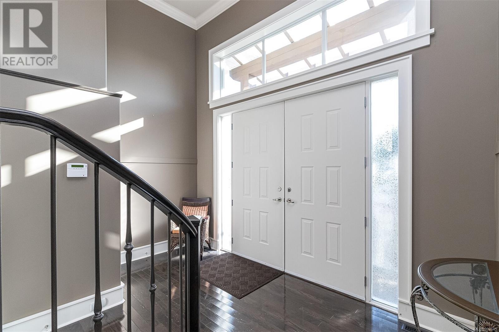 Property at 3554 Collingwood Dr image 5