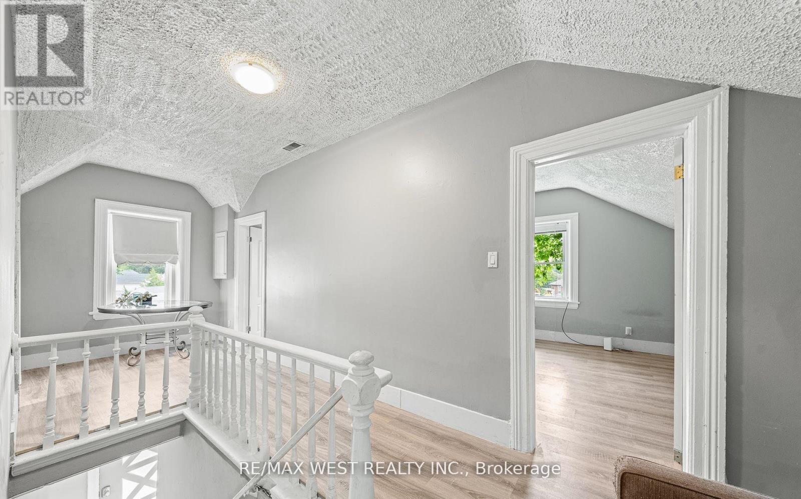 Property at 58 BROOK STREET E image 5