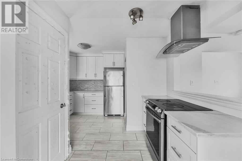 Photo 22 of 35 for 442 Scenic Drive N