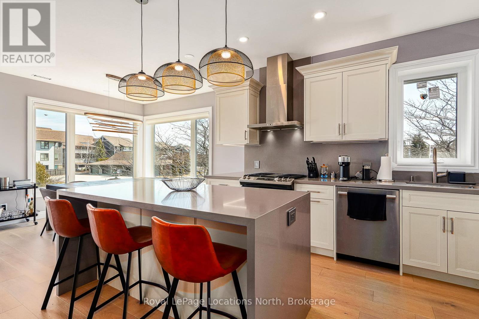 658 Johnston Park Avenue, Collingwood, Ontario  L9Y 5C7 - Photo 11 - S12036242