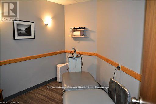 662 Gustavus Street, Saugeen Shores, Ontario  N0H 2C0 - Photo 7 - X12035971
