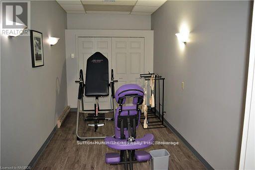 662 Gustavus Street, Saugeen Shores, Ontario  N0H 2C0 - Photo 9 - X12035971