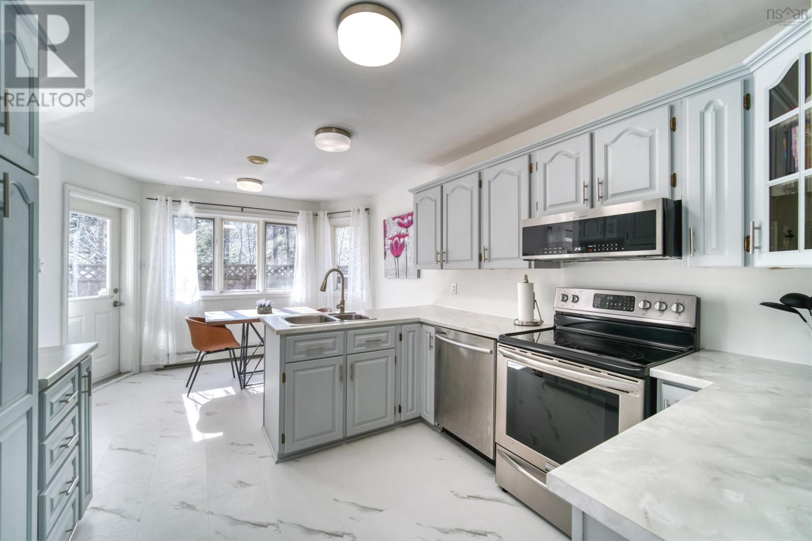 16 Keystone Court, Halifax, Nova Scotia  B3N 3B4 - Photo 1 - 202505572