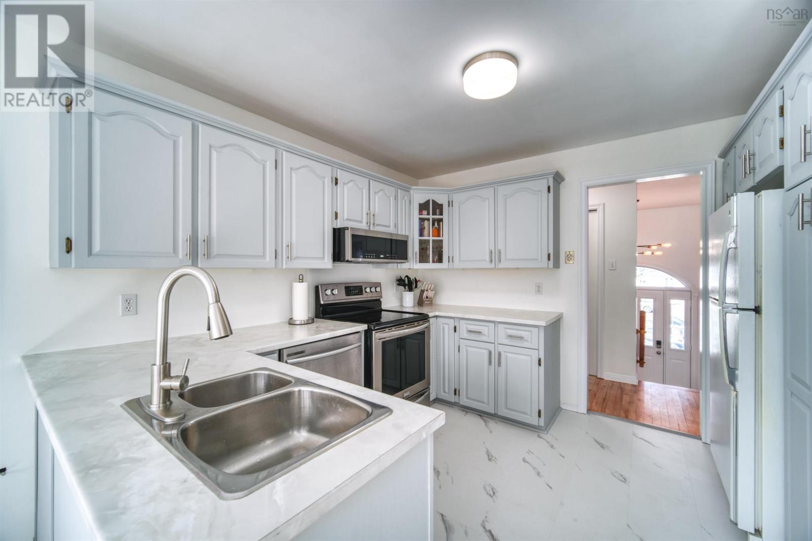 16 Keystone Court, Halifax, Nova Scotia  B3N 3B4 - Photo 3 - 202505572