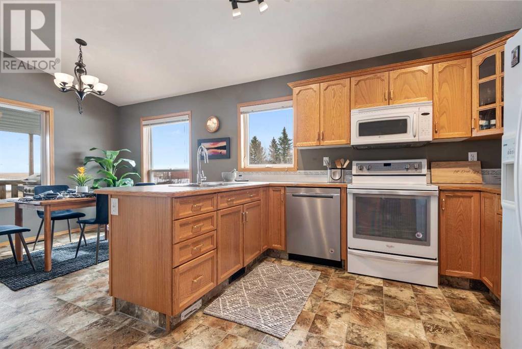 39031 Range Road 10, Rural Red Deer County, Alberta  T4S 2E3 - Photo 16 - A2200031