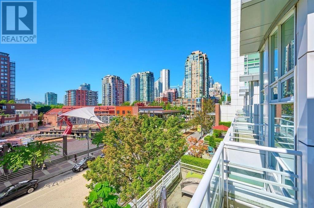 Th E 1199 Marinaside Crescent, Vancouver, British Columbia  V6Z 2Y2 - Photo 15 - R2961054