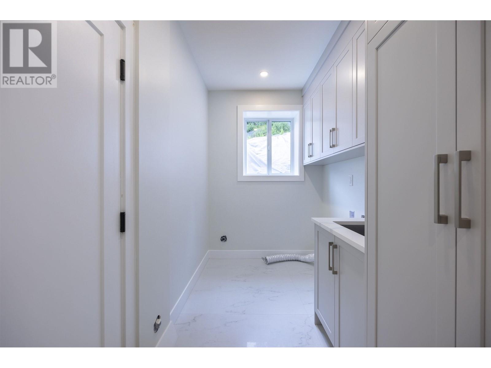 2271 Monashee Court, Coquitlam, British Columbia  V3K 6P7 - Photo 36 - R2965047