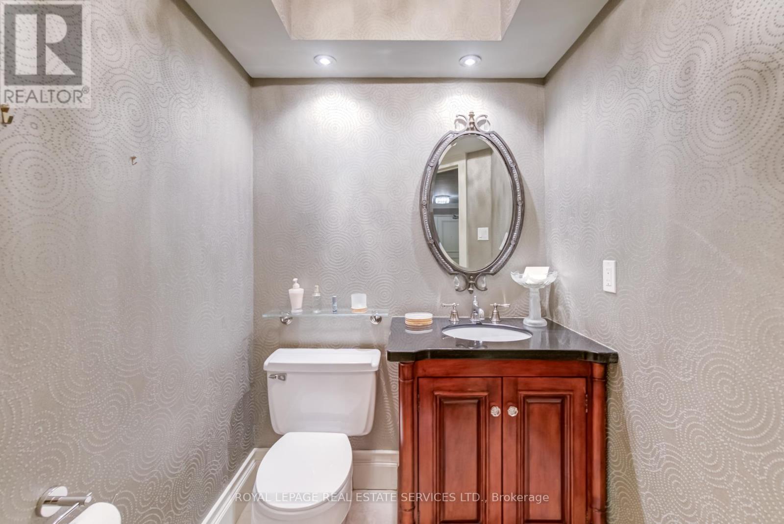 4404 - 2045 Lake Shore Boulevard W, Toronto, Ontario  M8V 2Z6 - Photo 19 - W12036225