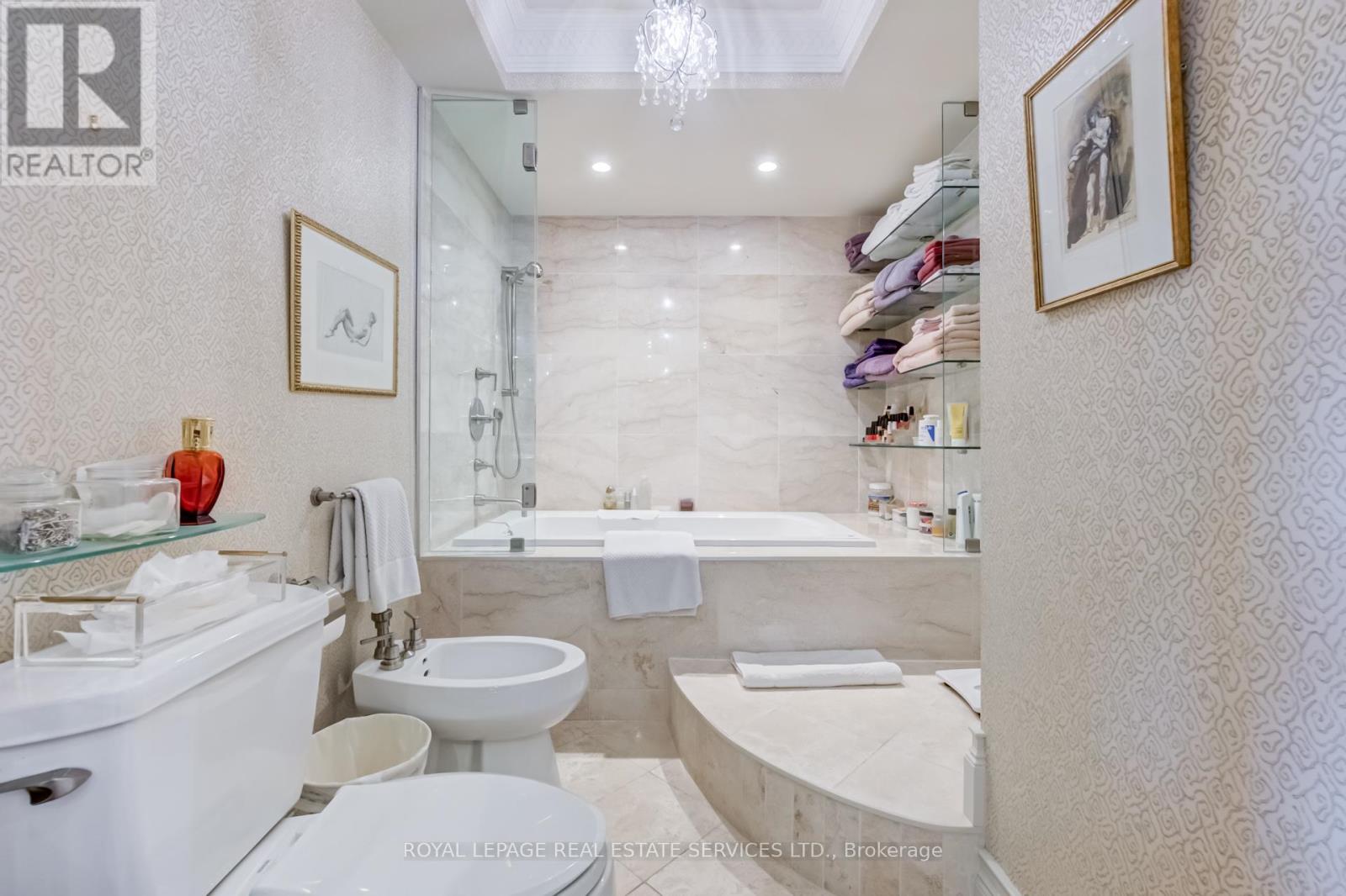 4404 - 2045 Lake Shore Boulevard W, Toronto, Ontario  M8V 2Z6 - Photo 27 - W12036225