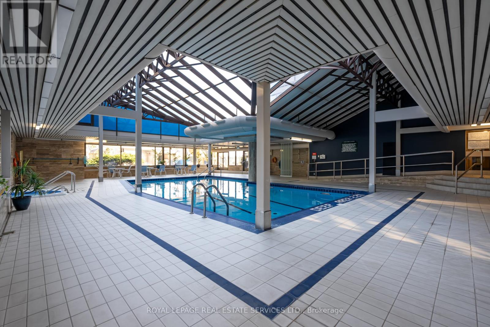 4404 - 2045 Lake Shore Boulevard W, Toronto, Ontario  M8V 2Z6 - Photo 42 - W12036225