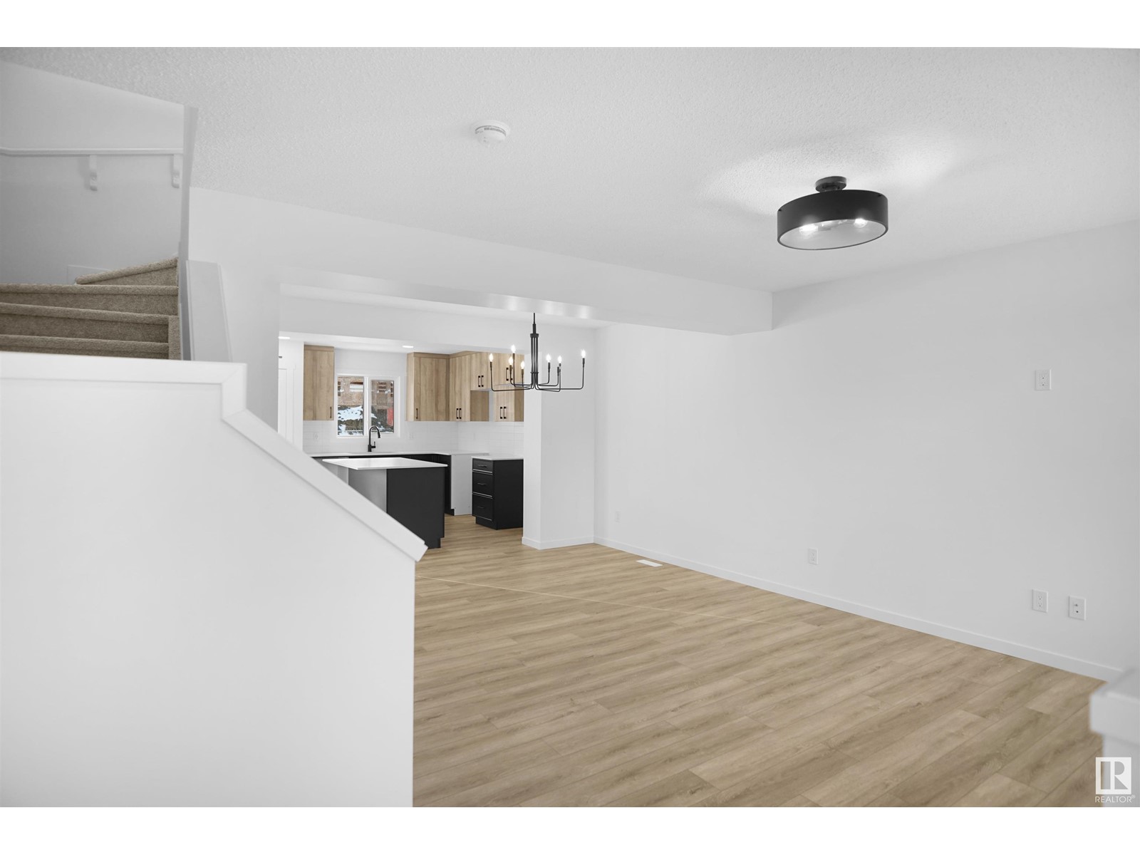 Property at #72 525 Secord BV NW image 4