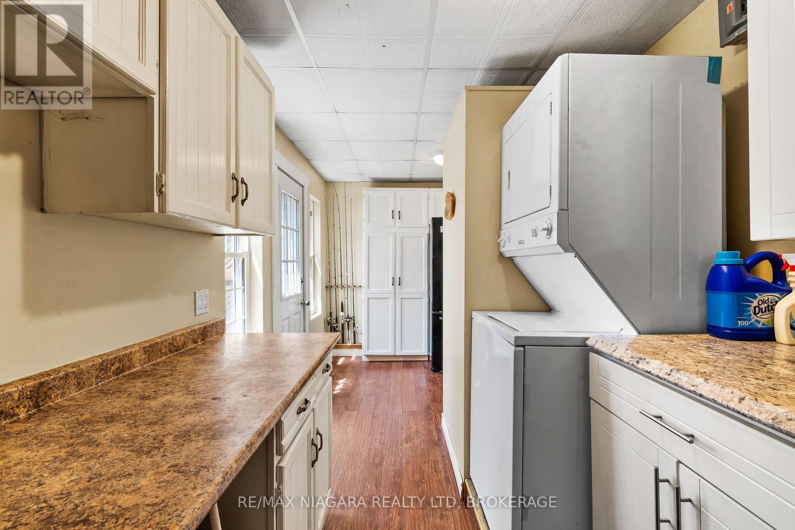 10567 Maplewood Drive, Wainfleet, Ontario  L3K 5V4 - Photo 15 - X12036279