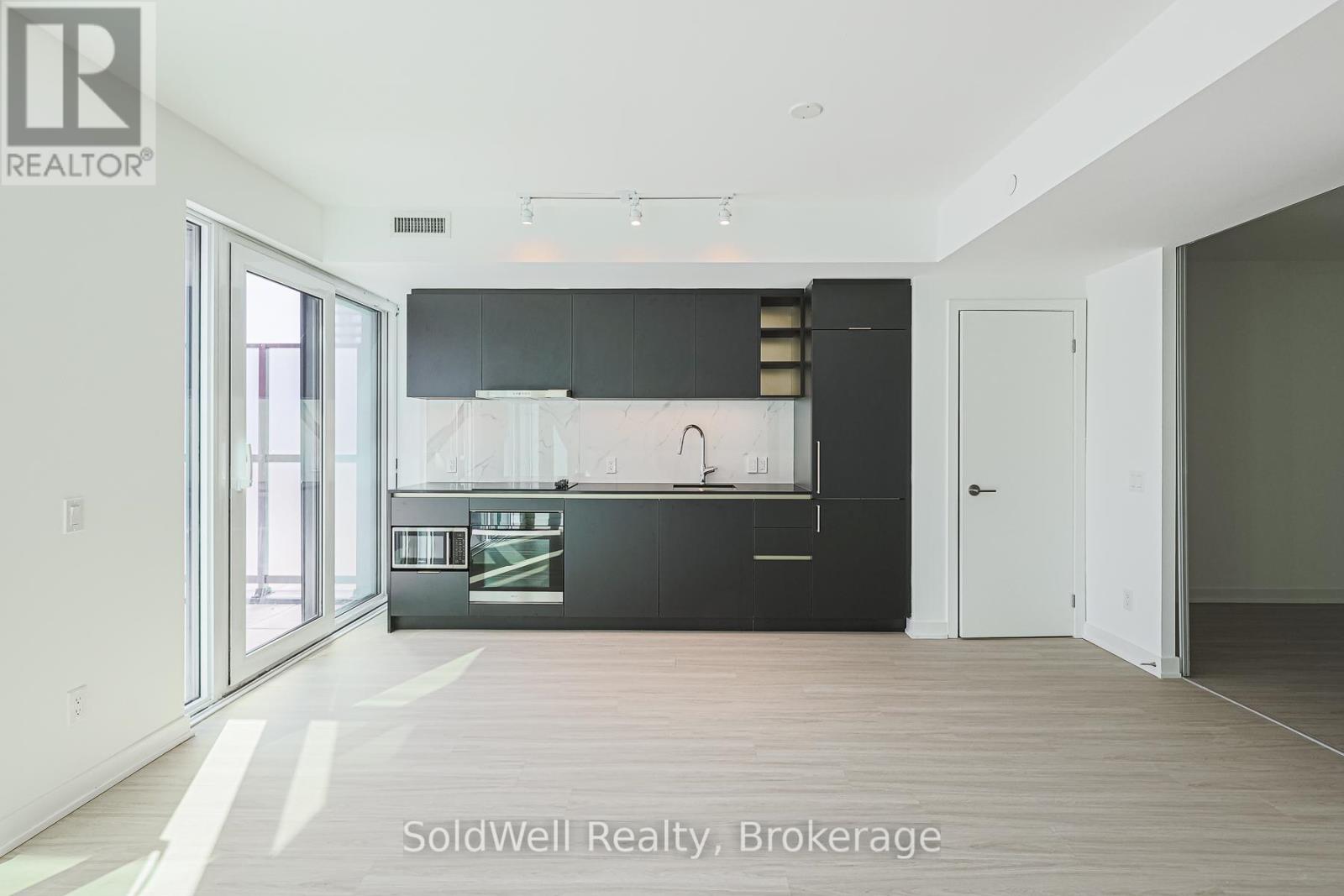 906 - 8 Wellesley Street W, Toronto, Ontario  M4Y 0J5 - Photo 10 - C12036264