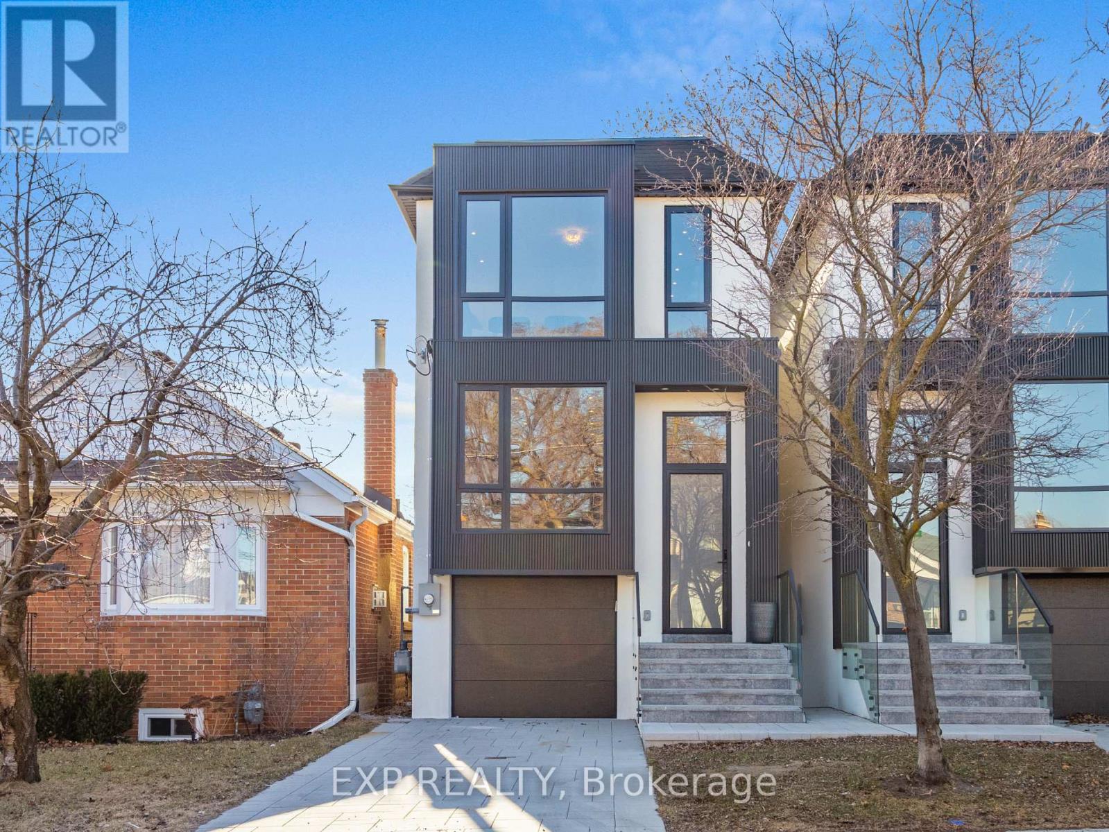 46a Leroy Avenue, Toronto, Ontario  M4J 4G8 - Photo 1 - E12035960