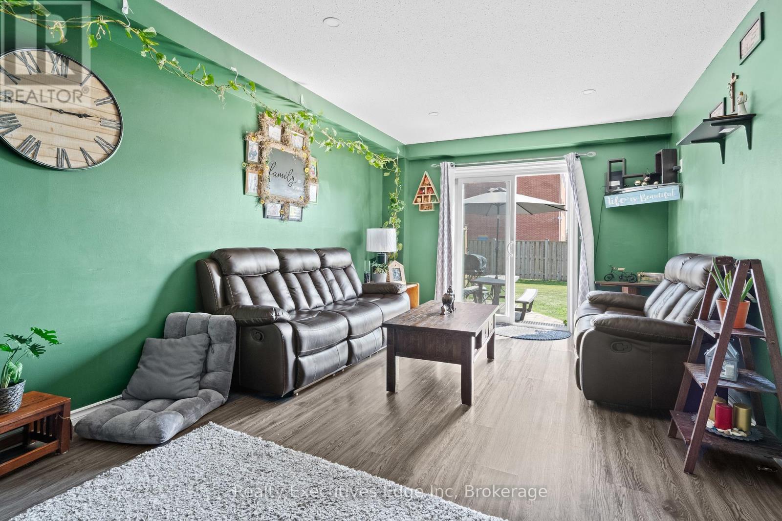 256 - 100 Brownleigh Avenue, Welland, Ontario  L3B 5V8 - Photo 10 - X12036291