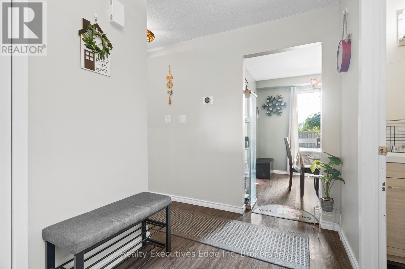 256 - 100 Brownleigh Avenue, Welland, Ontario  L3B 5V8 - Photo 4 - X12036291