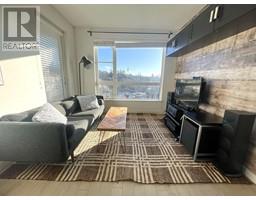 414 1621 HAMILTON AVENUE, North Vancouver, British Columbia