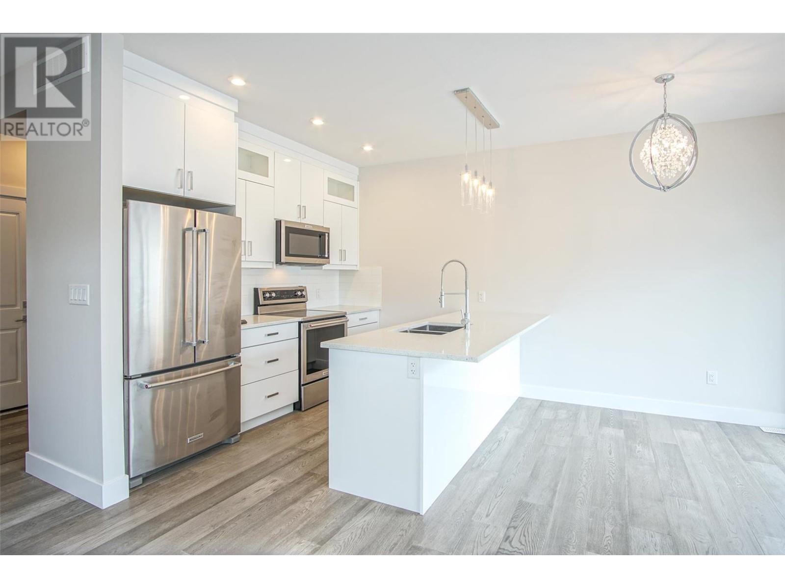 Property at 415 Rutland Road Unit# 1 image 3