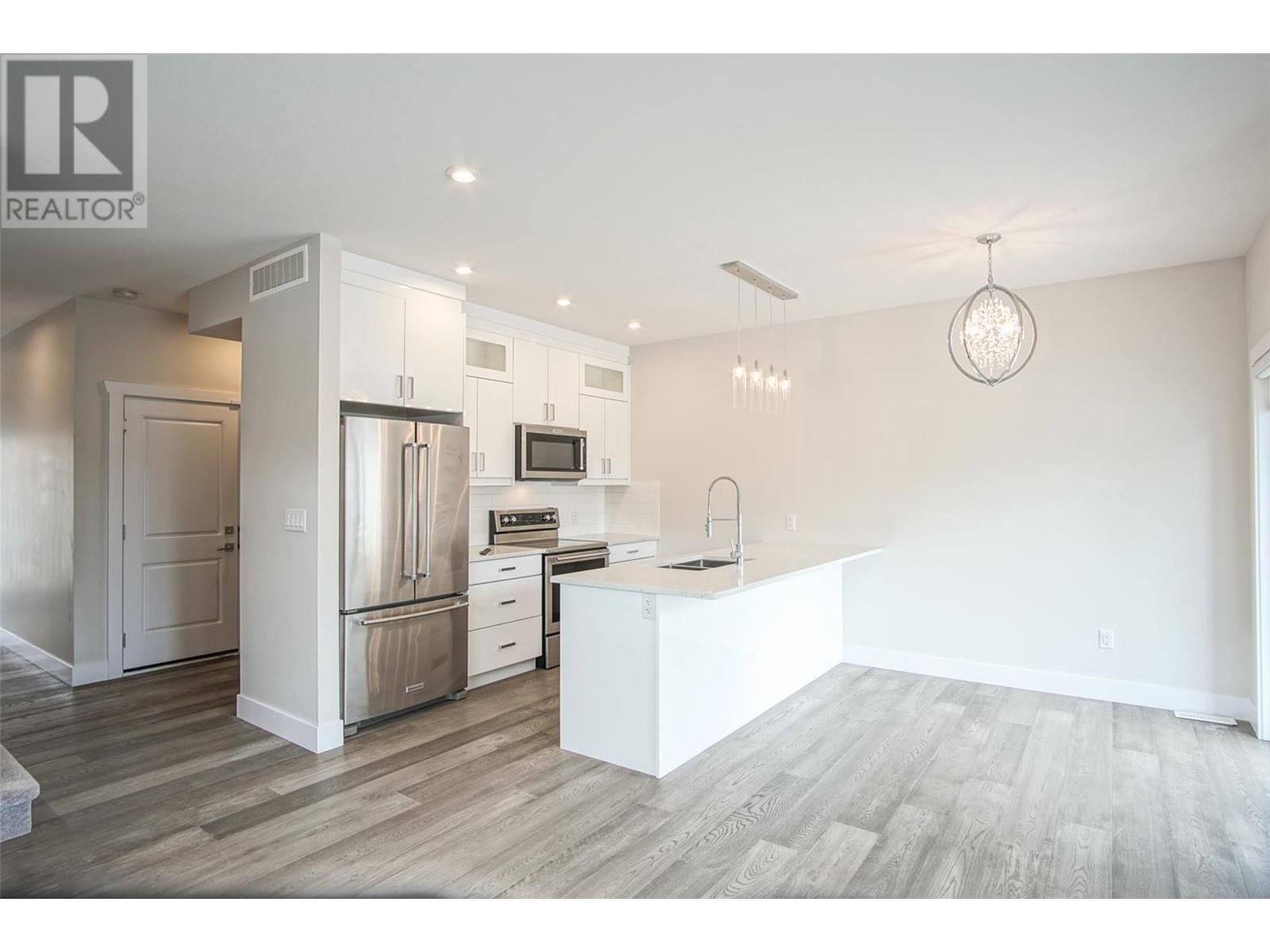 Property at 415 Rutland Road Unit# 1 image 5