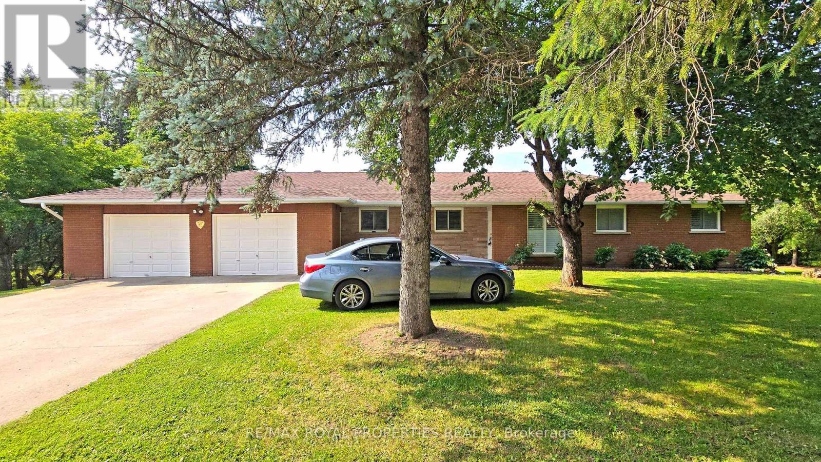 Property at 4822 2ND LINE image 1