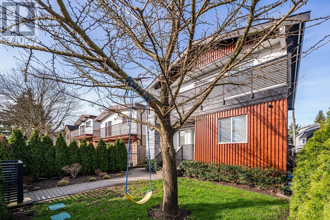 Property at 1155 RENFREW STREET image 3