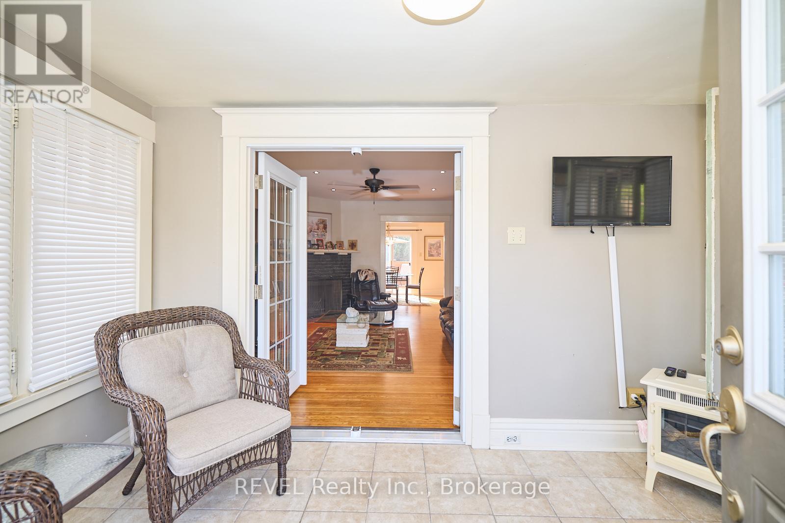 Property at 5791 DORCHESTER ROAD image 5