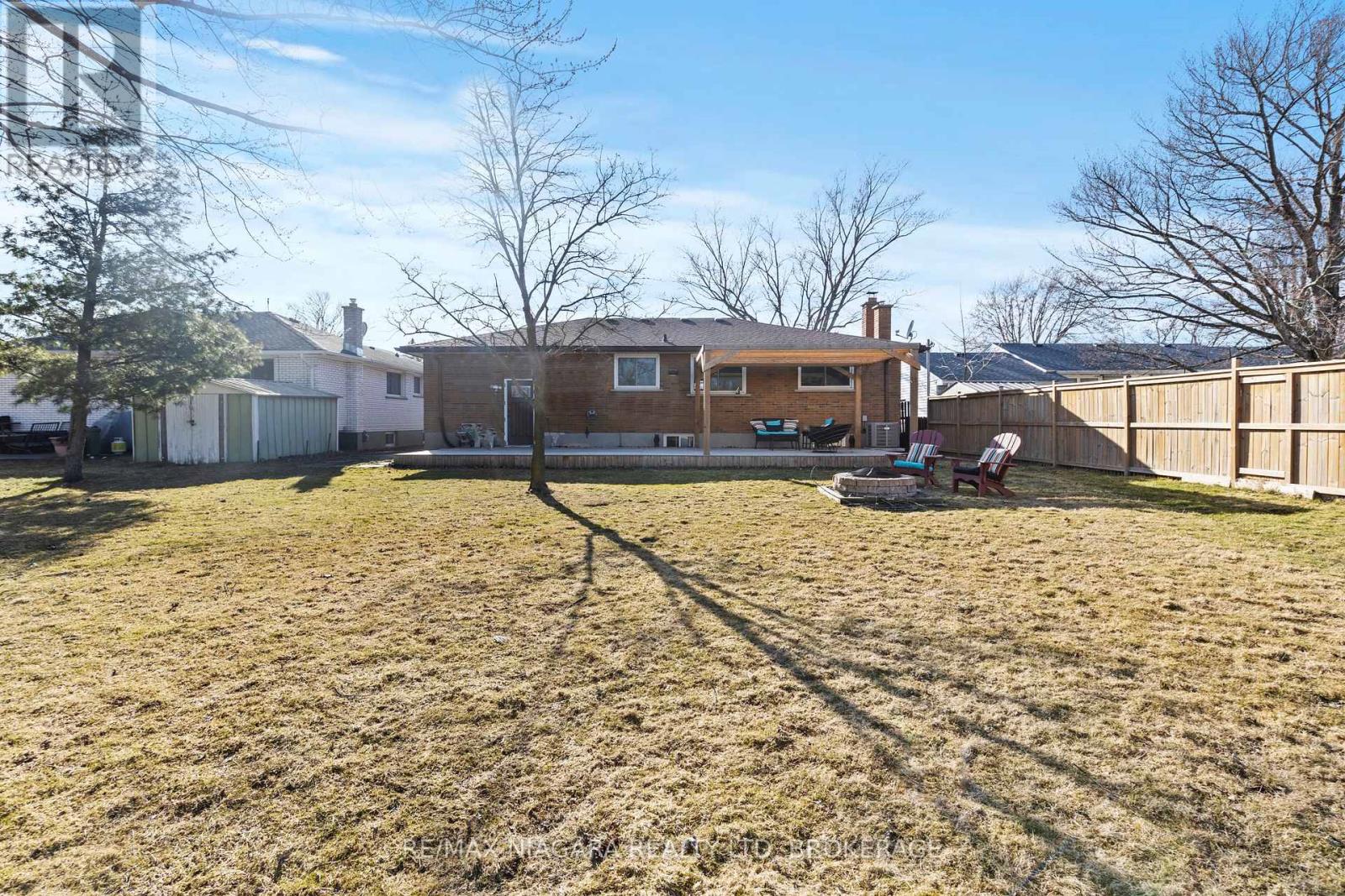 48 Valencourt Drive, Welland (N. Welland), Ontario  L3C 1M8 - Photo 28 - X12036340