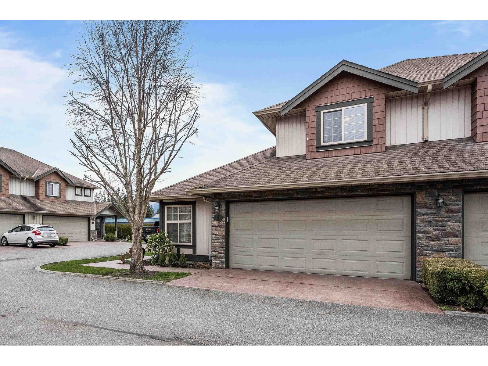 Property at 9 6887 SHEFFIELD WAY image 2