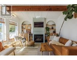 6244 Sunshine Coast Highway, Sechelt, Ca