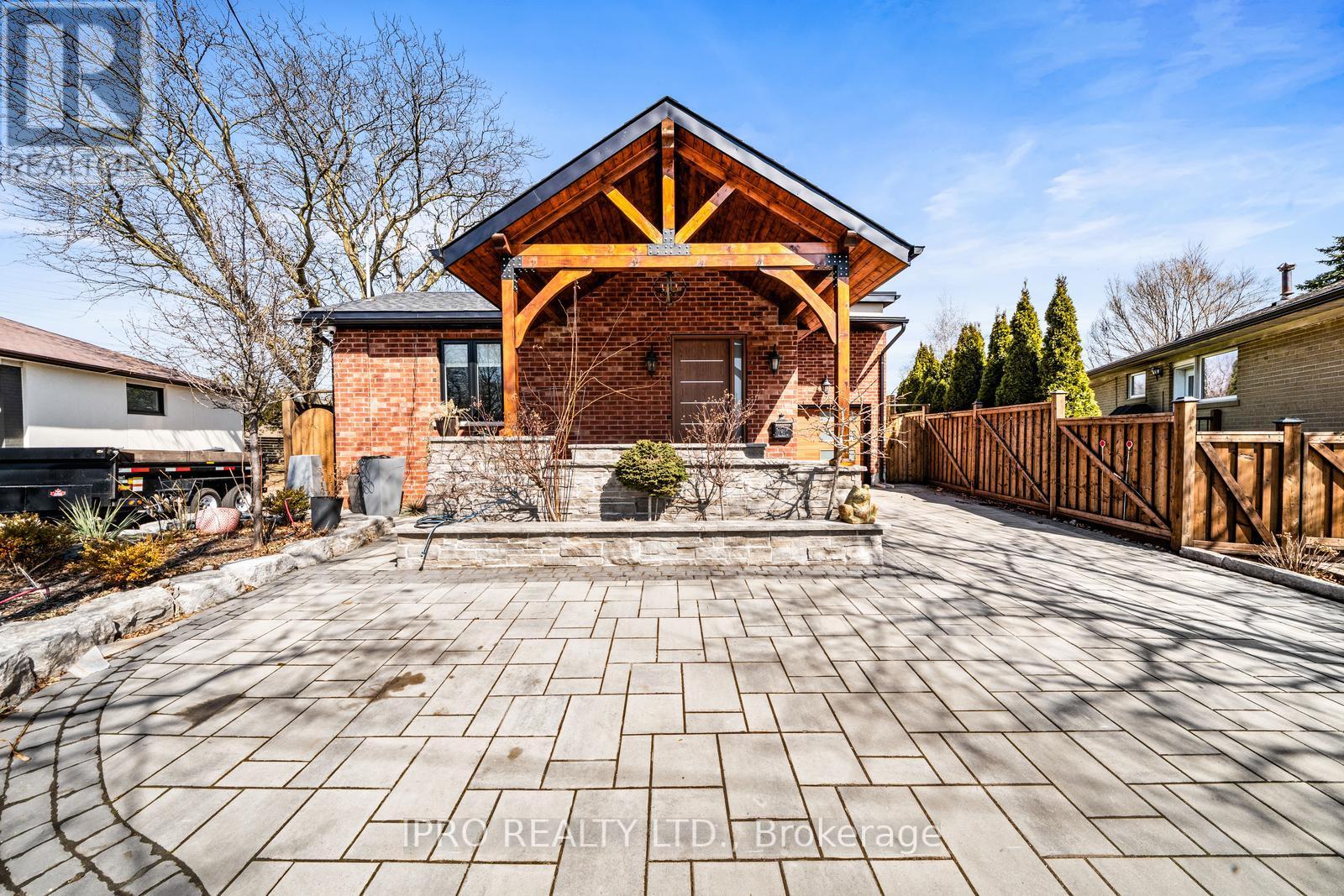 Property at 17 HARDWICK COURT image 1