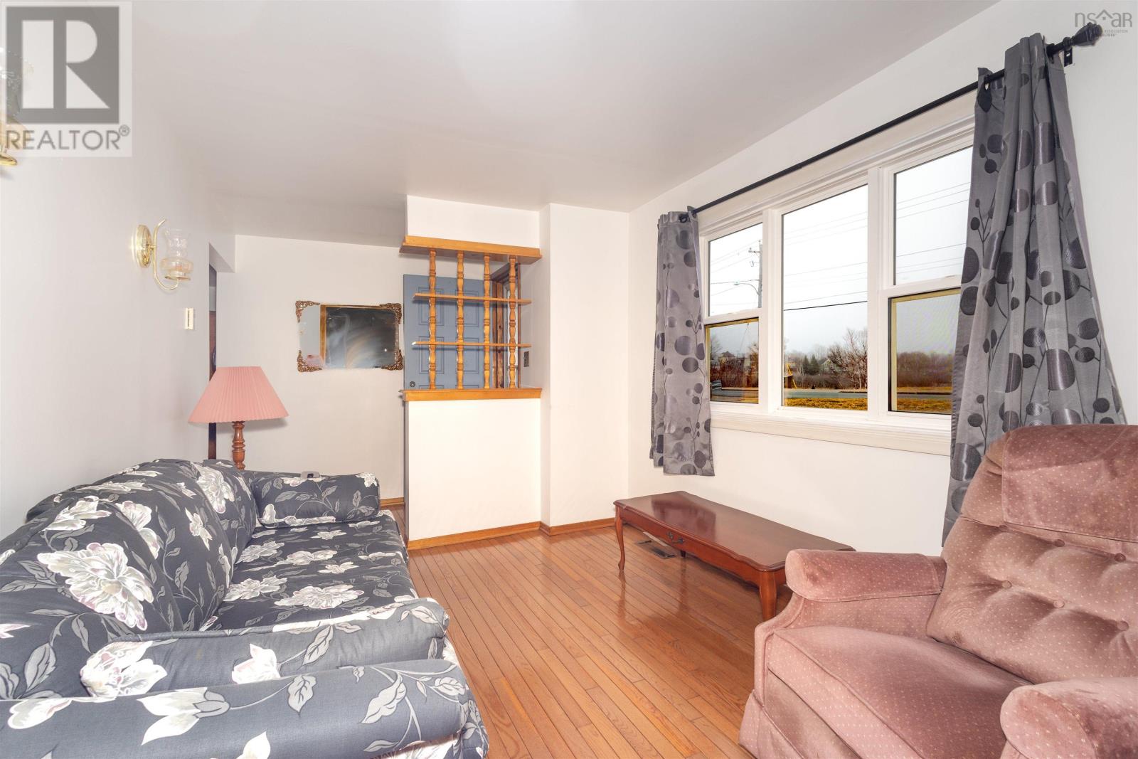 58 Butts Street, Sydney Mines, Nova Scotia  B1V 1N2 - Photo 12 - 202505578