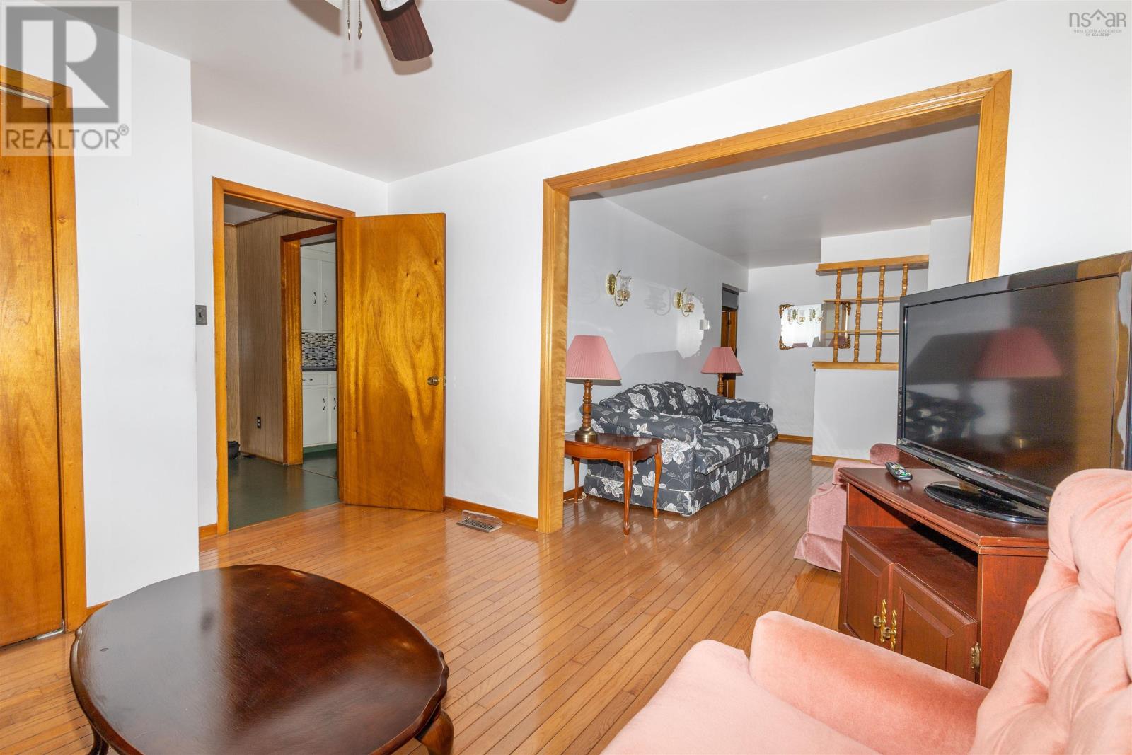 58 Butts Street, Sydney Mines, Nova Scotia  B1V 1N2 - Photo 14 - 202505578