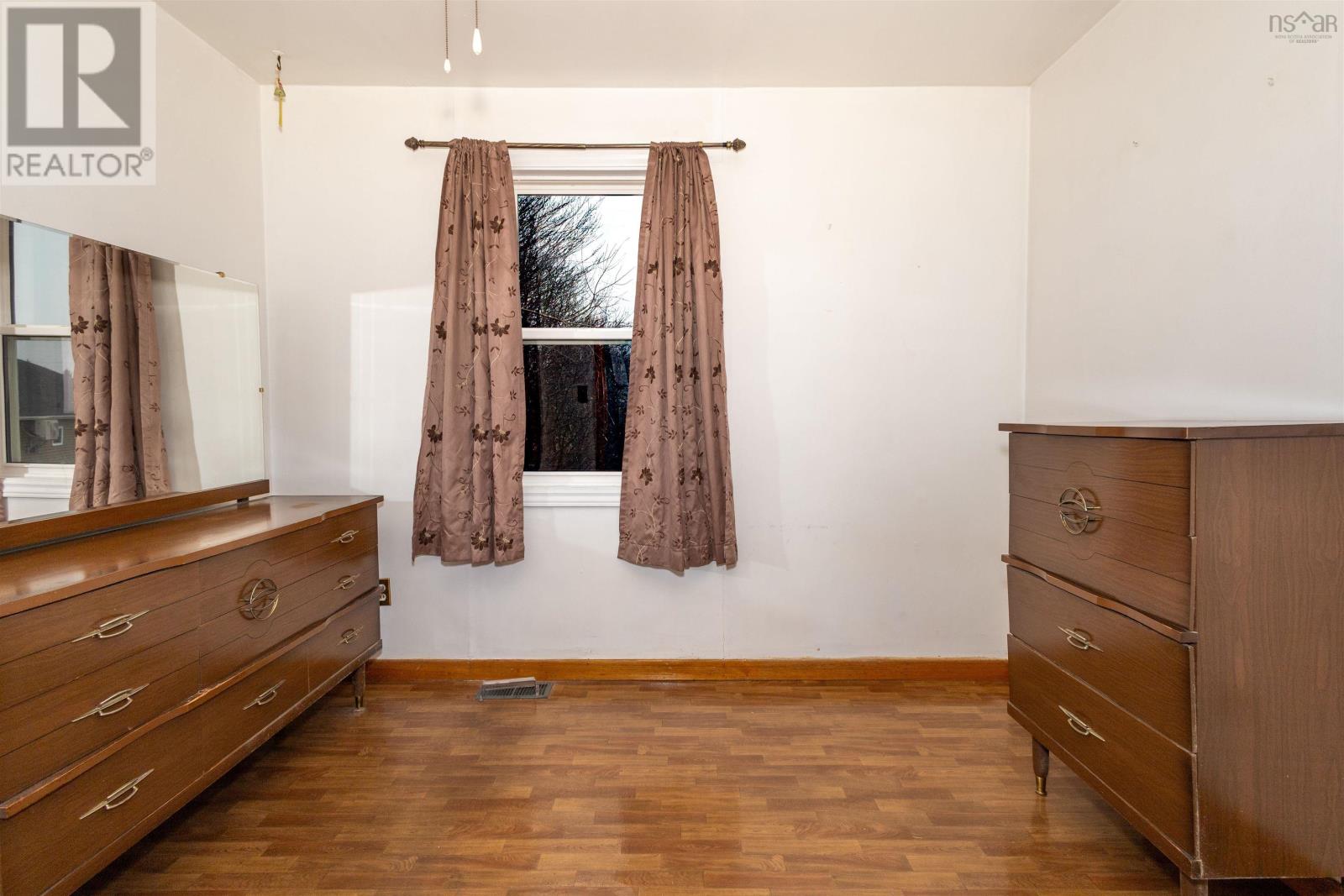 58 Butts Street, Sydney Mines, Nova Scotia  B1V 1N2 - Photo 27 - 202505578