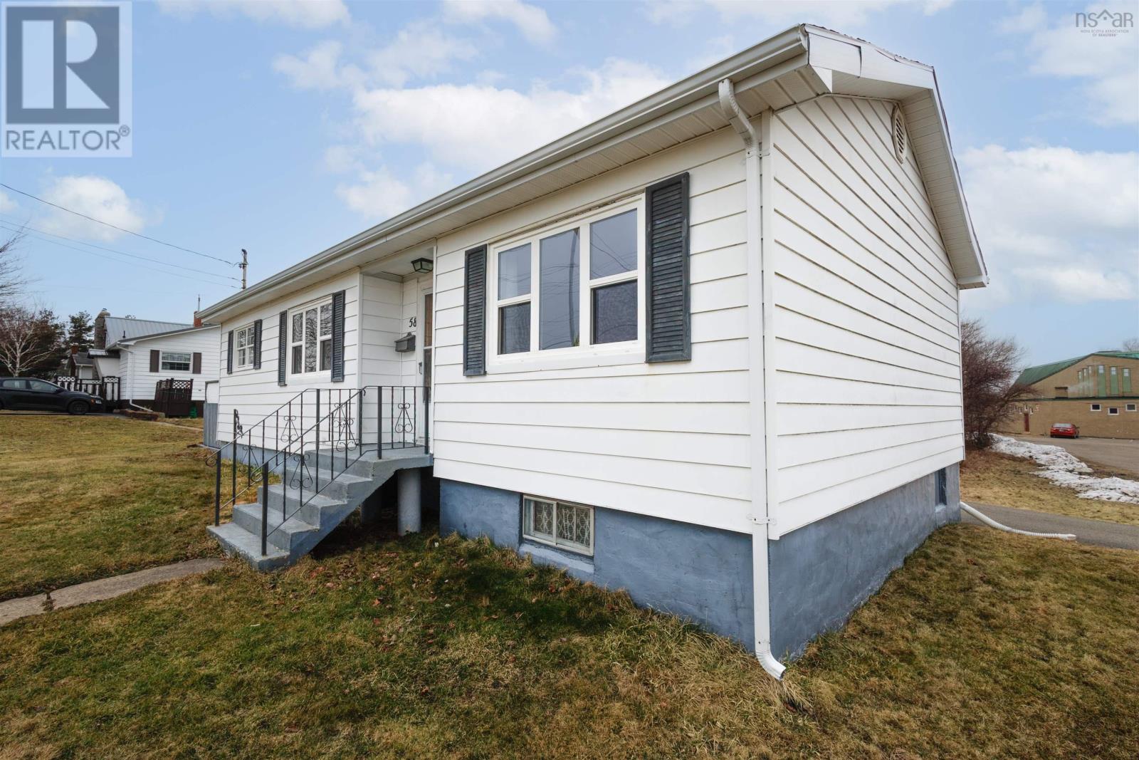 58 Butts Street, Sydney Mines, Nova Scotia  B1V 1N2 - Photo 3 - 202505578