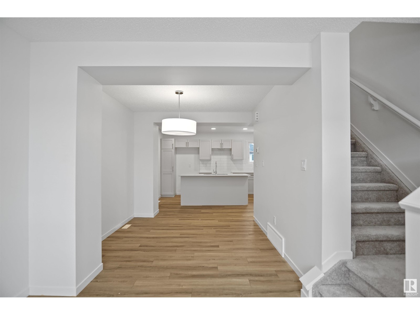Property at 521 Aster DR NW image 3