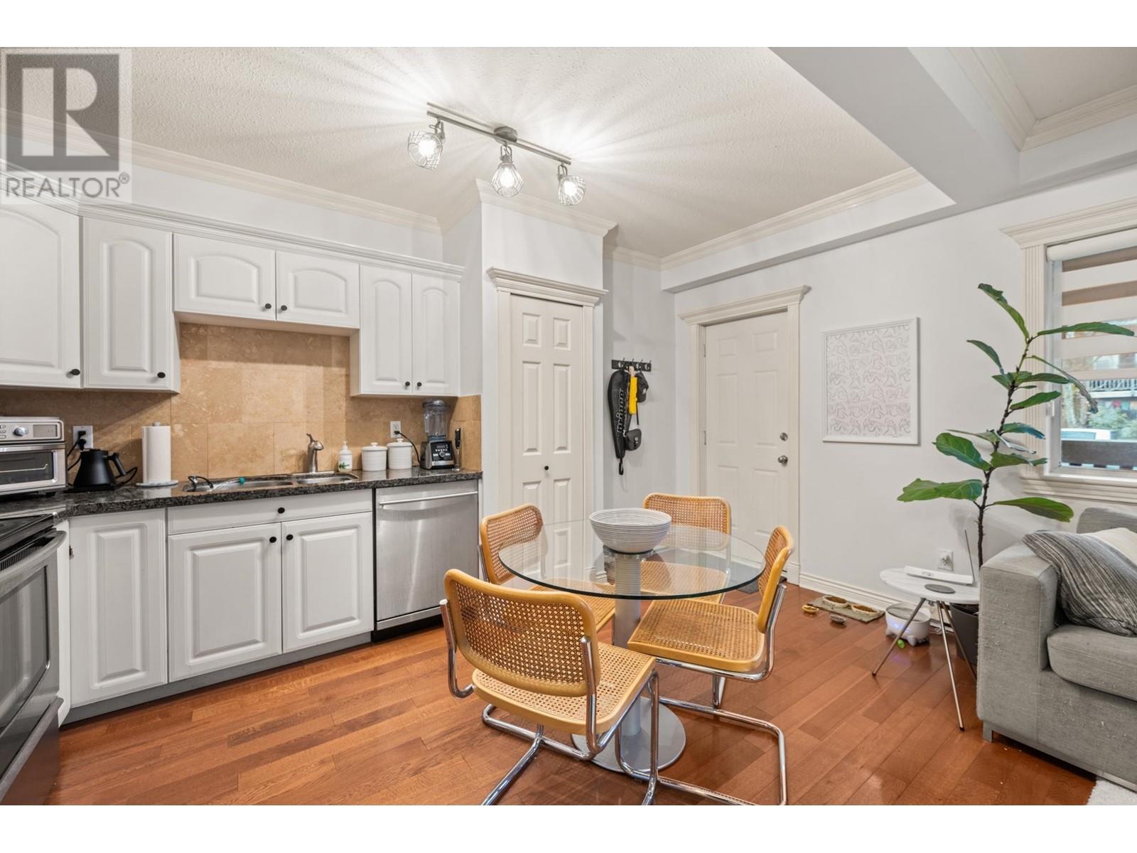 1537 Victoria Drive, Vancouver, British Columbia  V5L 4H1 - Photo 8 - R2973411