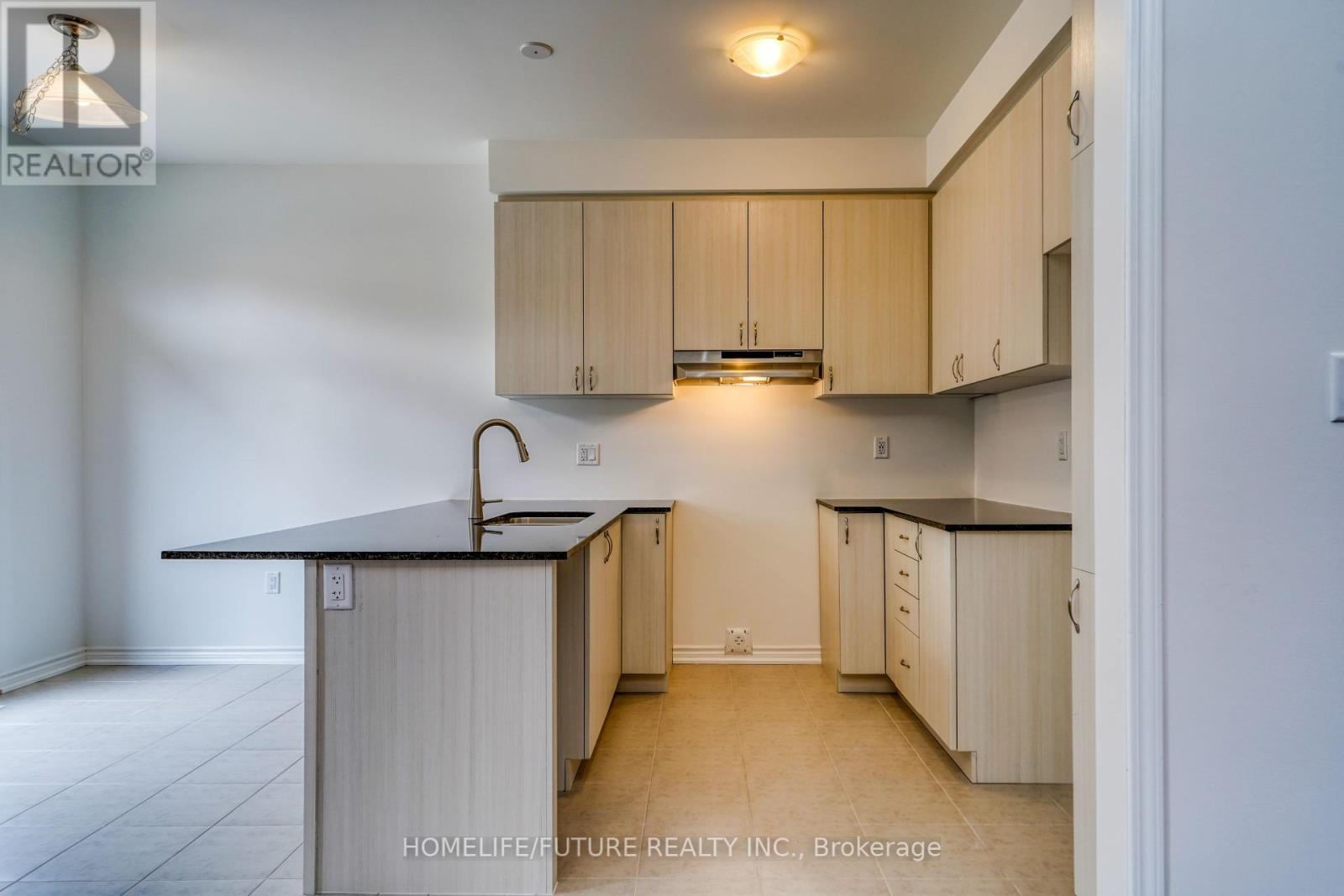 1481 Mockingbird Square, Pickering, Ontario  L1X 0N8 - Photo 21 - E12036378