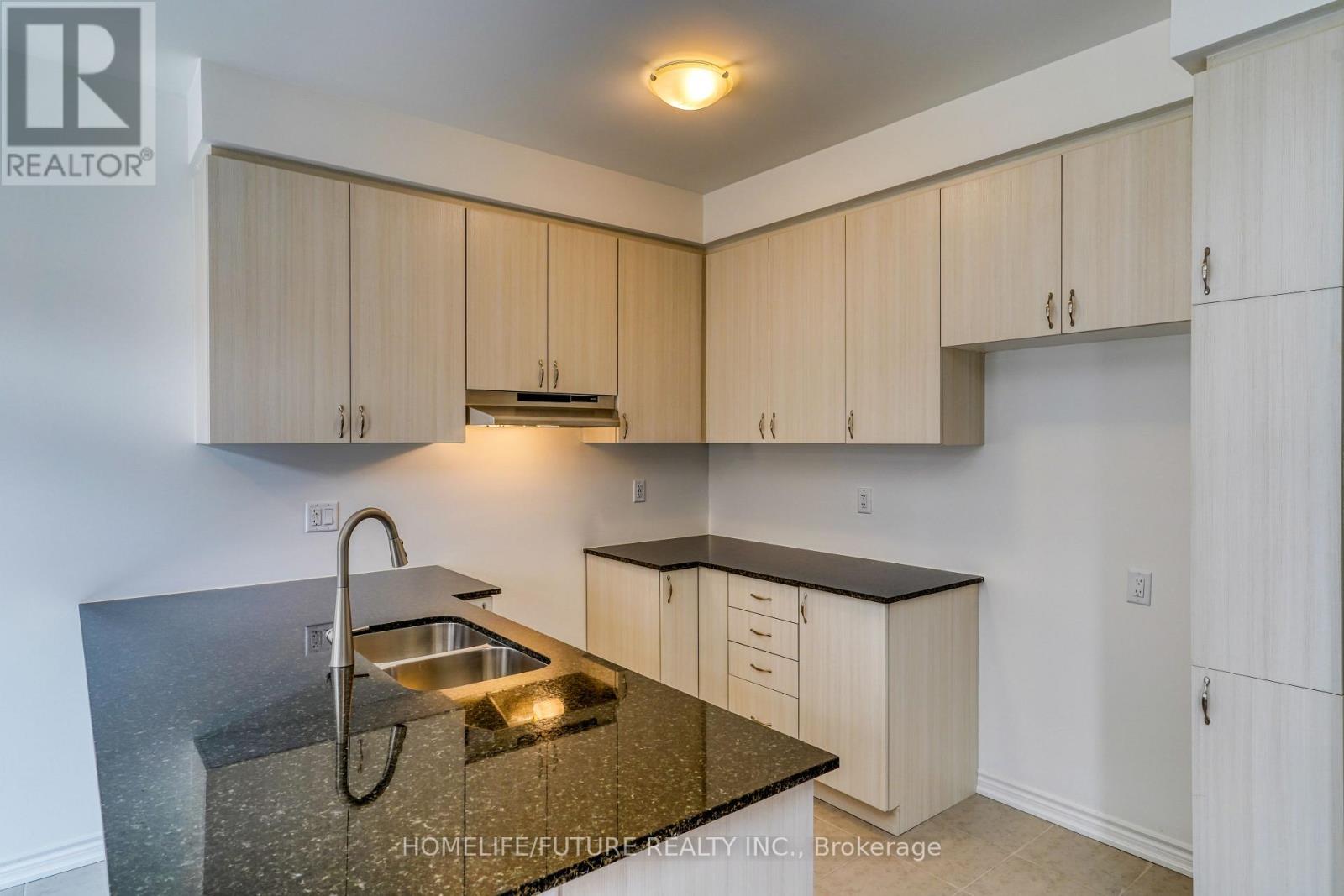 1481 Mockingbird Square, Pickering, Ontario  L1X 0N8 - Photo 23 - E12036378