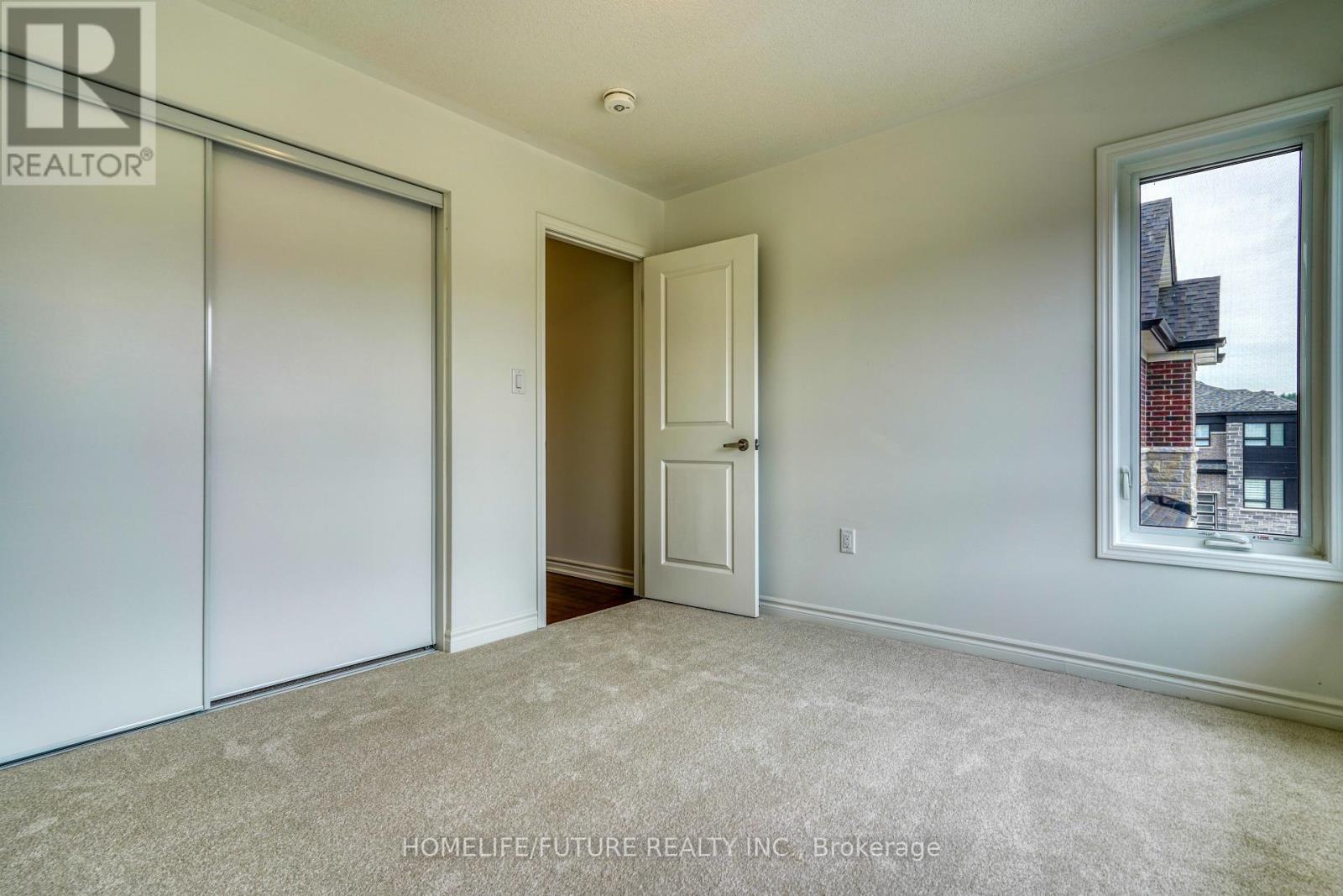 1481 Mockingbird Square, Pickering, Ontario  L1X 0N8 - Photo 43 - E12036378