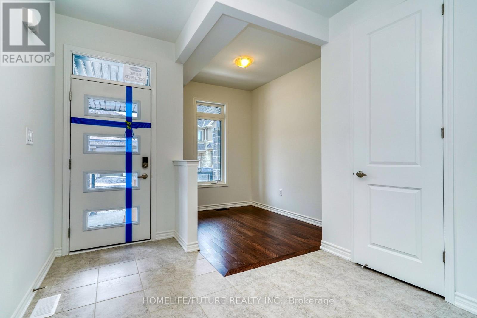 1481 Mockingbird Square, Pickering, Ontario  L1X 0N8 - Photo 6 - E12036378